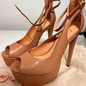 Luiza Barcelos - Super High Heels Veniz Beige